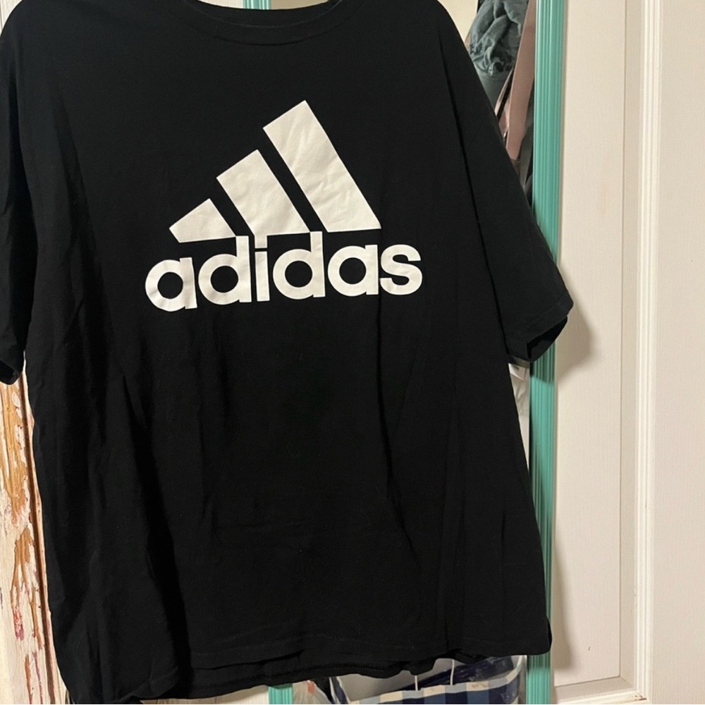 Men’s adidas t-shirt
